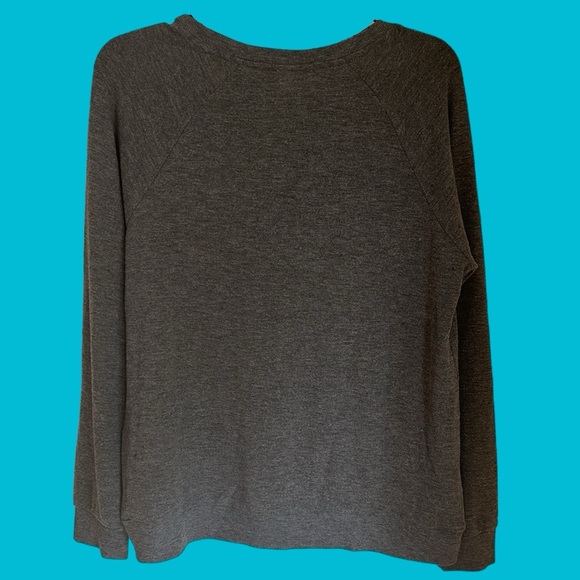 P.J SALVAGE “LOVE IS A FOUR LEGGED WORD” LONG SLEEVE T-SHIRT SIZE LARGE - Picture 2 of 7